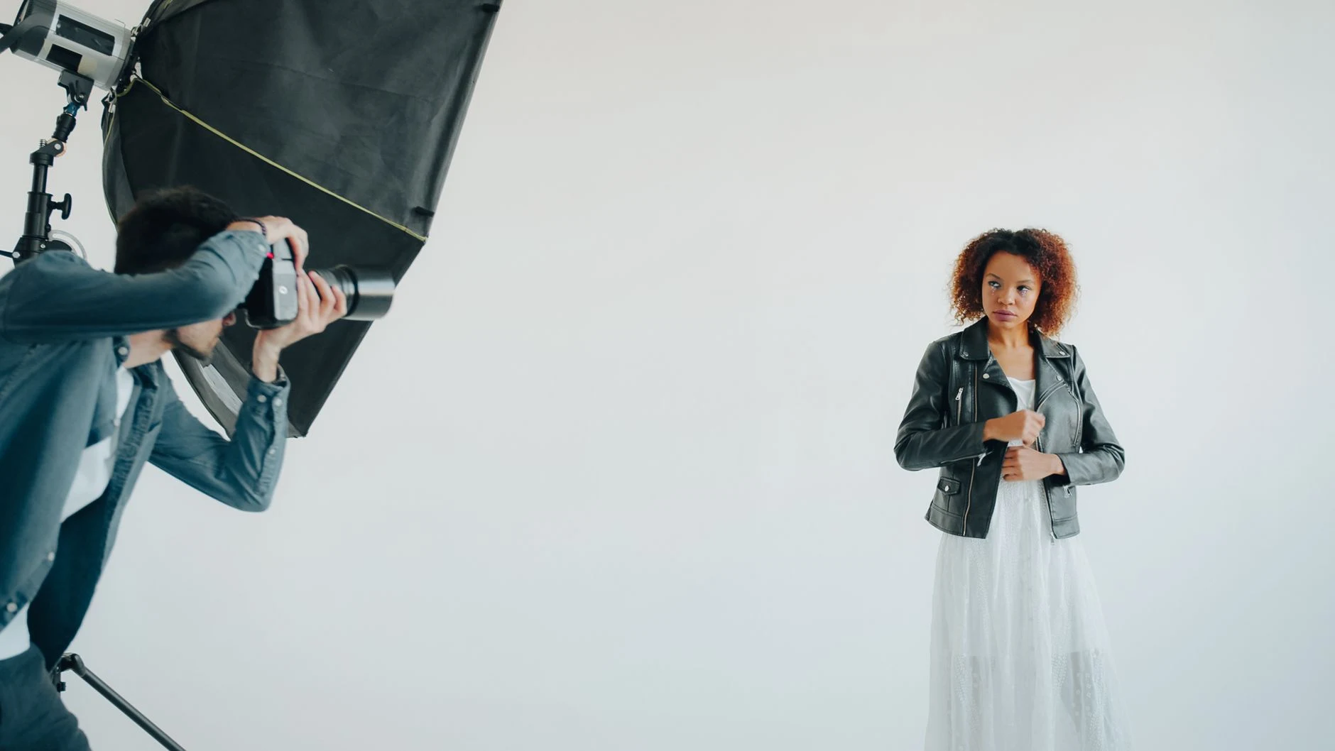 Techniques Photo Portrait : Guide Complet pour Capturer l'Essence du Modèle